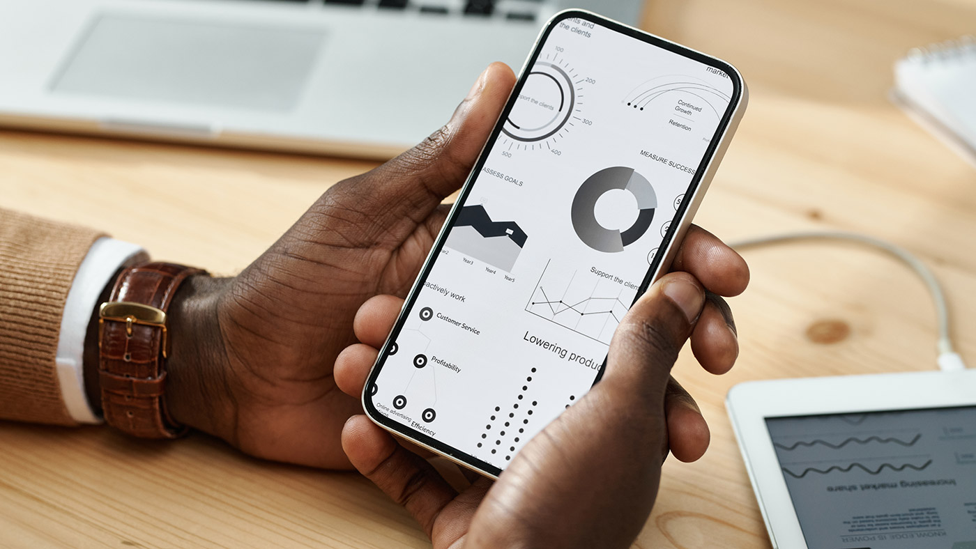 7 Best Apps to Track Your Spending and Save Money