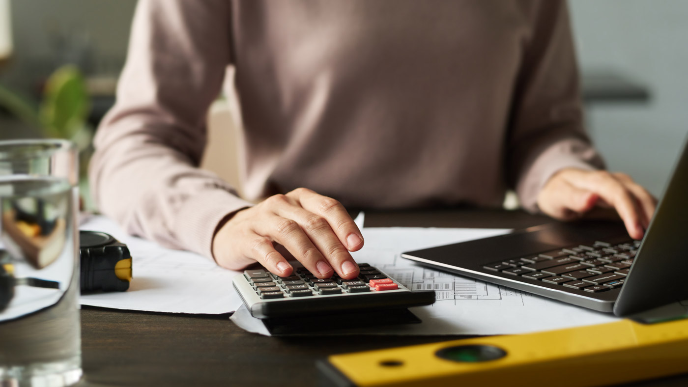 7 Budgeting Hacks to Save $500 This Month